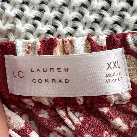 LC Lauren Conrad Floral Mini Skirt in Red and White - Picture 2 of 8